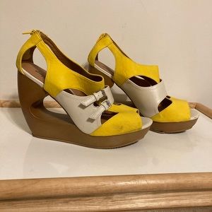 Charlotte Russe - Lisbeth Style High Platform Spring Sandals